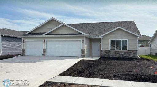 7354 29th Street S, Fargo, ND 58104