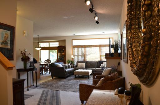 Great Flow. 9' Ceilings. South glass for winter light