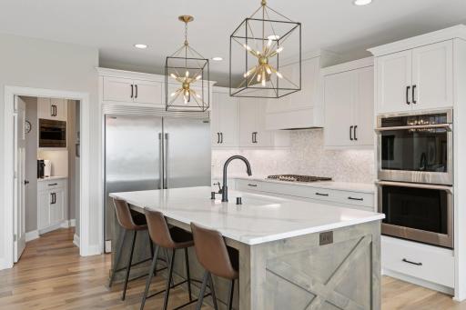 A highly functional layout for everyday cooking!