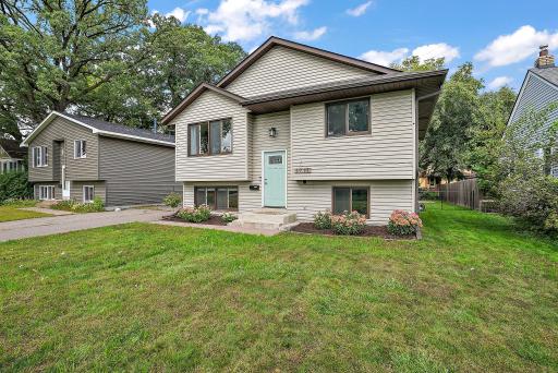 1917 Webber Street, Saint Paul, MN 55110