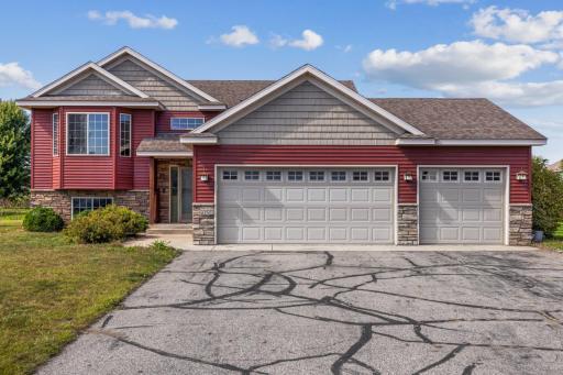 605 9th Avenue SW, Rice, MN 56367