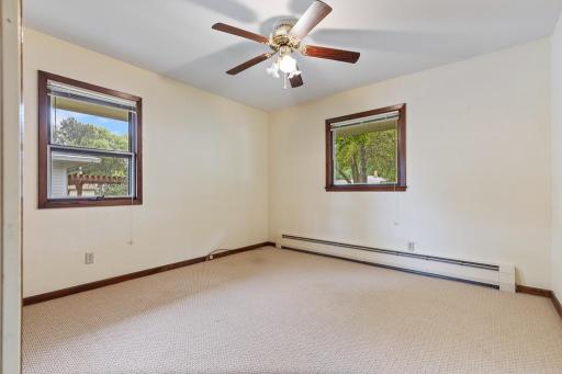617 Camden Drive, Marshall, MN 56258