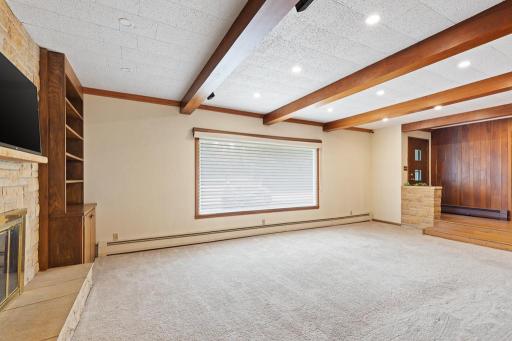 617 Camden Drive, Marshall, MN 56258