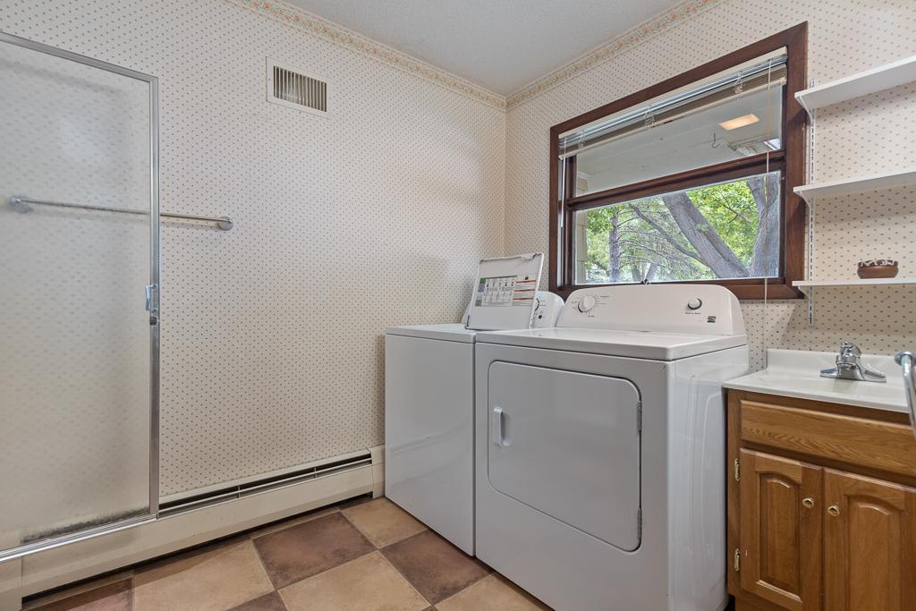 Main floor laundry!