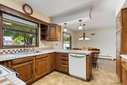 617 Camden Drive, Marshall, MN 56258