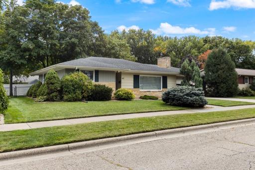 617 Camden Drive, Marshall, MN 56258