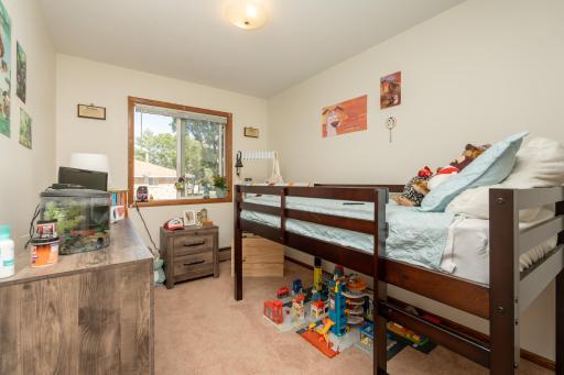 1055 Spencer Street S, Shakopee, MN 55379