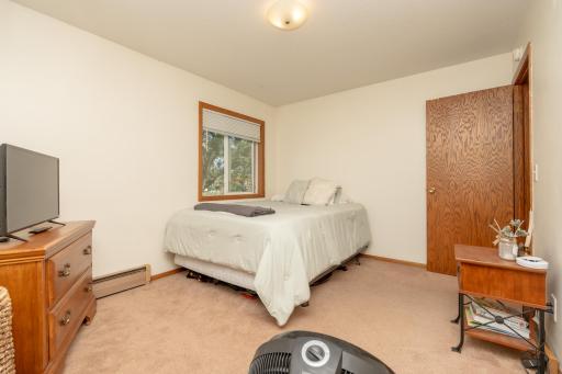 1055 Spencer Street S, Shakopee, MN 55379