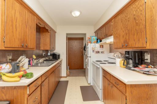 1055 Spencer Street S, Shakopee, MN 55379