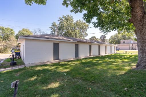 1055 Spencer Street S, Shakopee, MN 55379