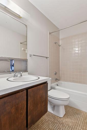 15 S 1st Street, A615, Minneapolis, MN 55401