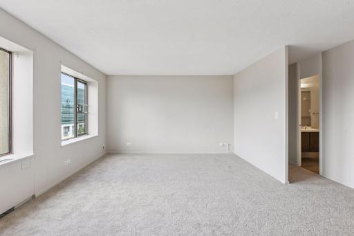 Living room with new carpet and fresh paint