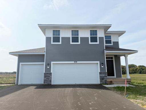 Welcome to 939 Redfield Circle, here in Delano you will find this amazing home that features the Elm floorplan