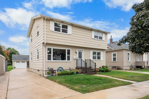 705 11th Avenue NW, Austin, MN 55912