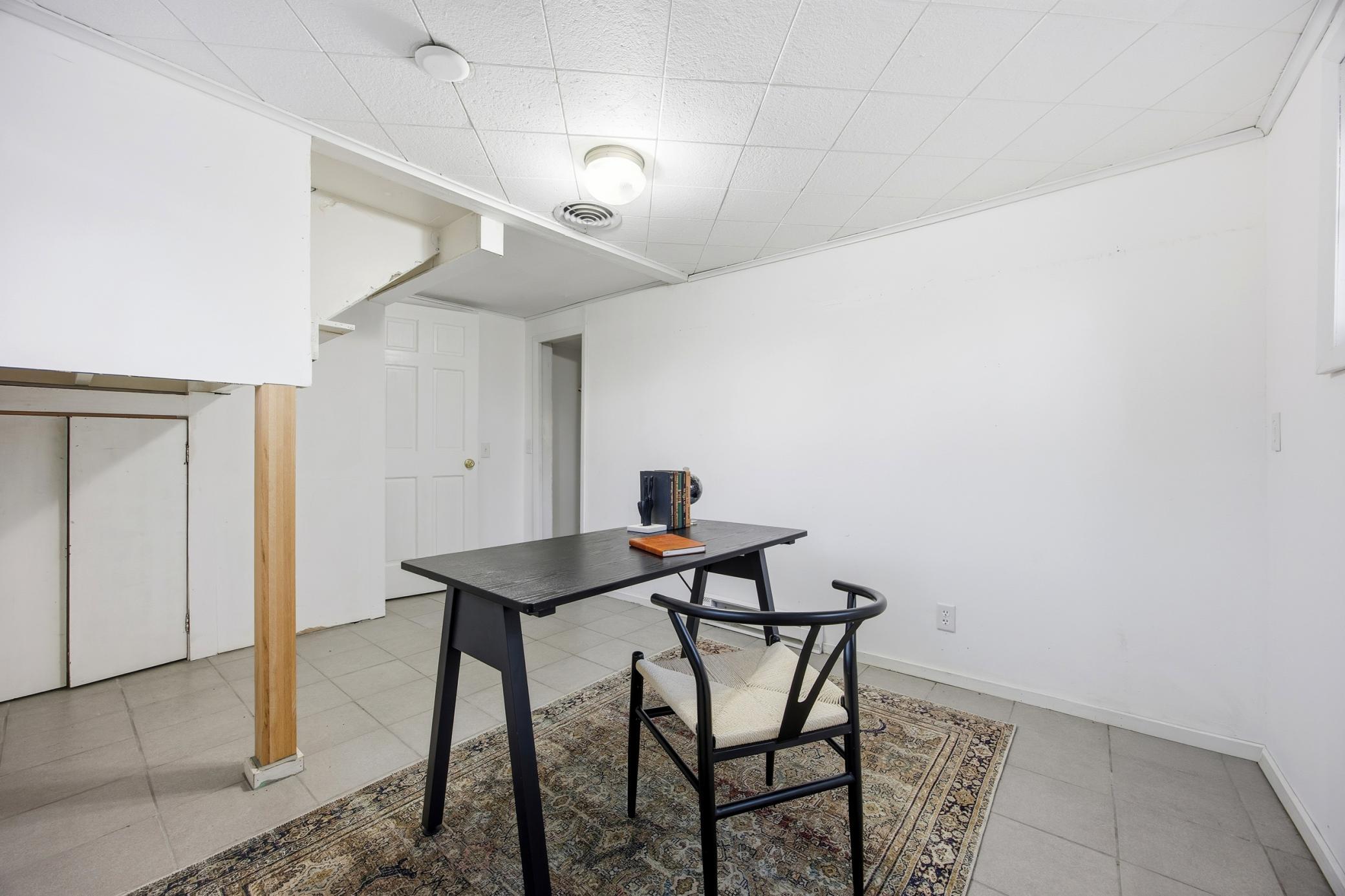 Office/Bonus Room