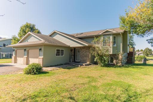 4871 Stoneridge Drive, Monticello, MN 55362
