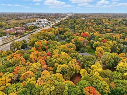1426 Holdridge Circle, Wayzata, MN 55391