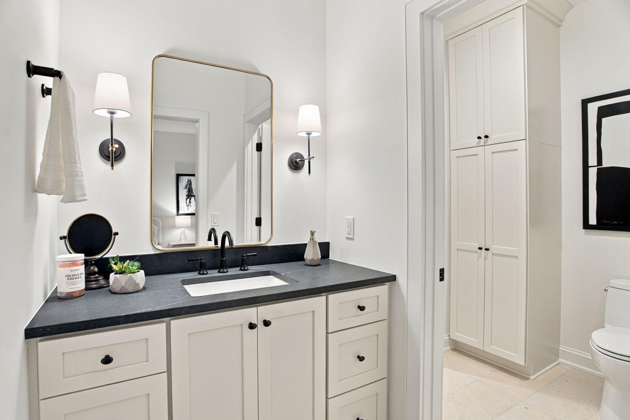 121-web-or-mls-1426_Holdridge_Cir_Wayzata_MN_55391_124.jpg