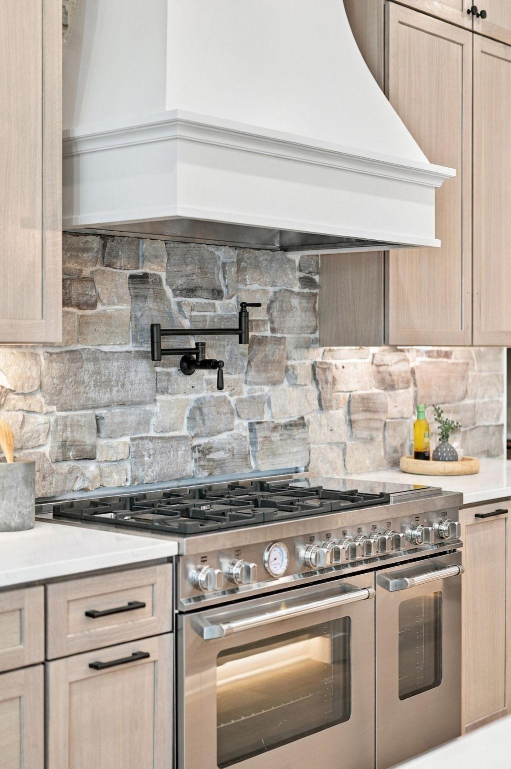 32-web-or-mls-1426_Holdridge_Cir_Wayzata_MN_55391_047.jpg