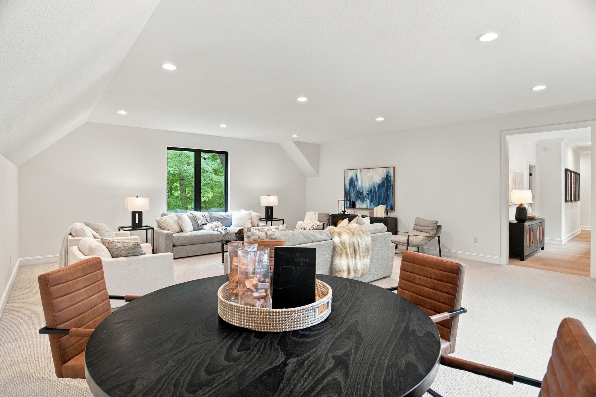 111-web-or-mls-1426_Holdridge_Cir_Wayzata_MN_55391_029.jpg