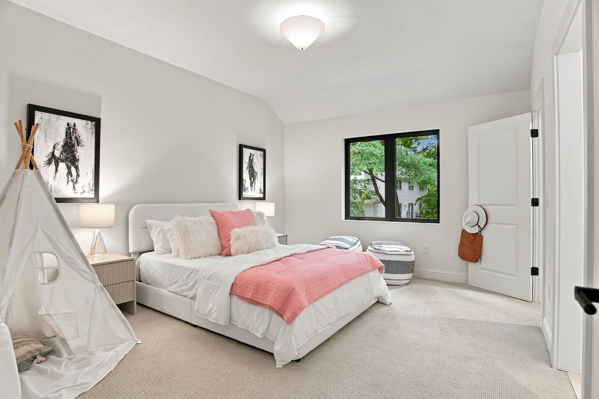 118-web-or-mls-1426_Holdridge_Cir_Wayzata_MN_55391_103.jpg