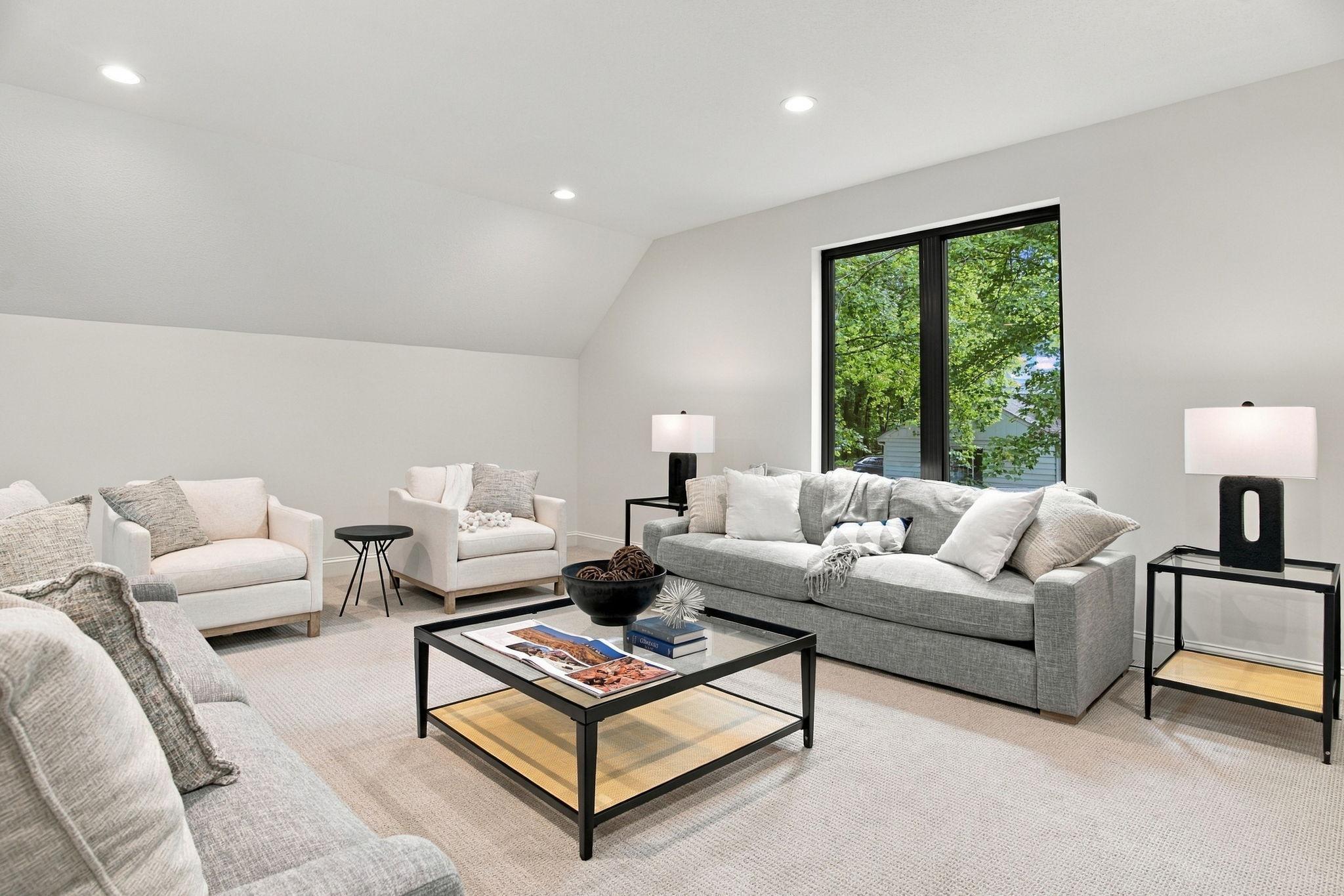 106-web-or-mls-1426_Holdridge_Cir_Wayzata_MN_55391_026.jpg