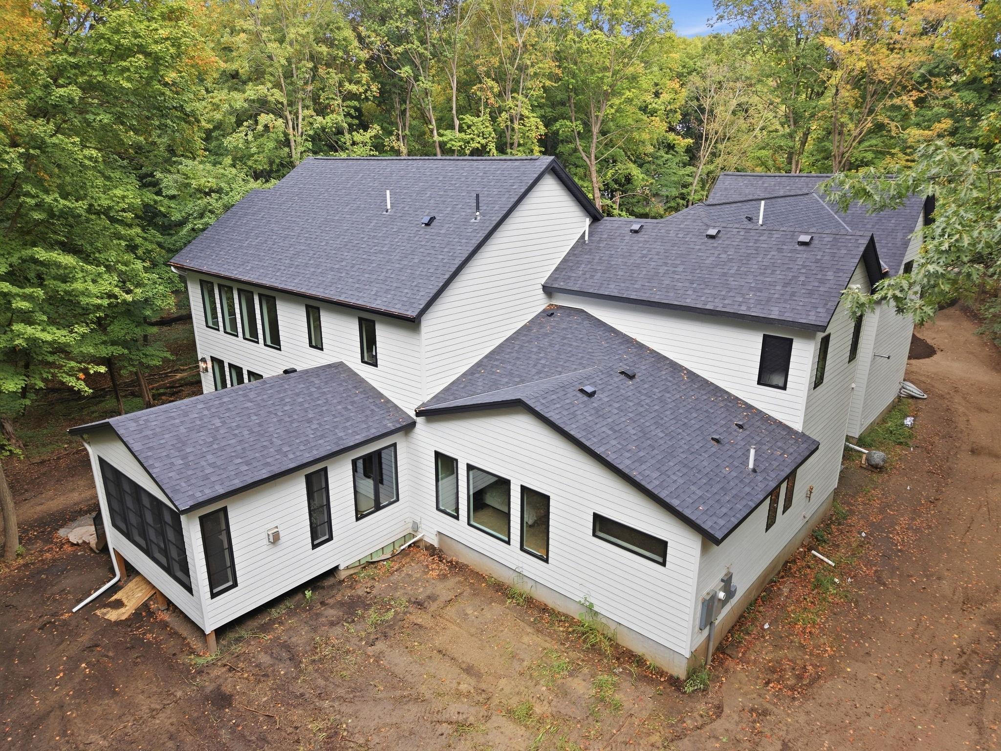 144-web-or-mls-1426_Holdridge_Cir_Wayzata_MN_55391_009.jpg