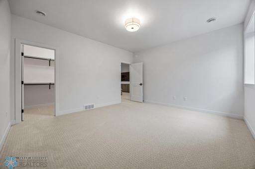 8147 Memory Lane, Horace, ND 58047