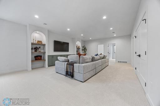 8147 Memory Lane, Horace, ND 58047