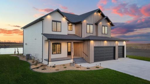8147 Memory Lane, Horace, ND 58047