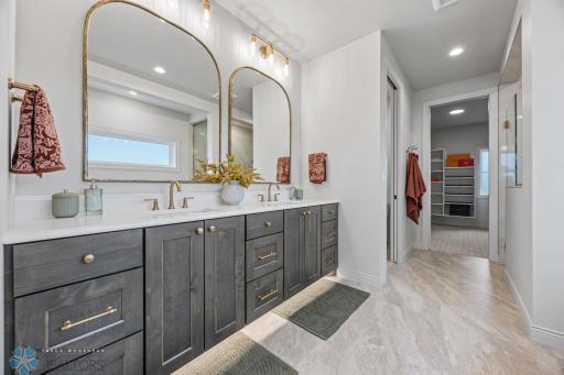 Owner's Private Bath