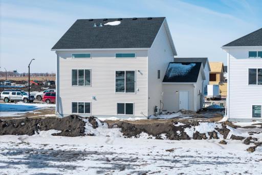 6732 32nd Street S, Fargo, ND 58104