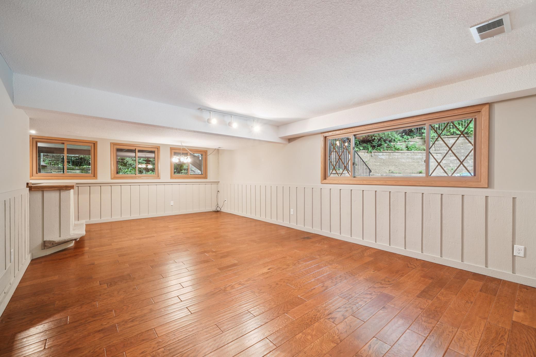 Large open LL living space