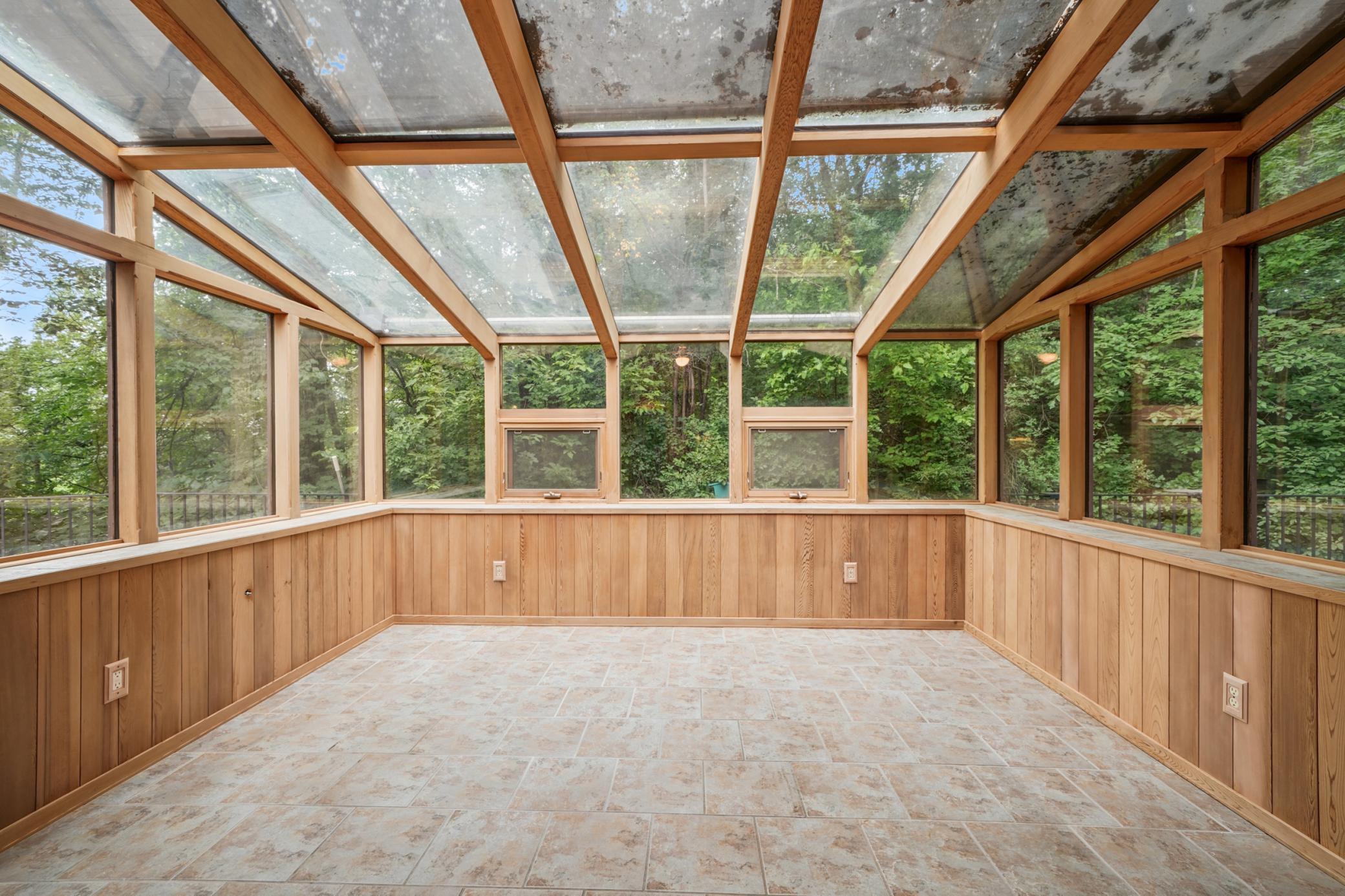 Great space to enjoy your coffee. Features mechanical screen to cover roof space.