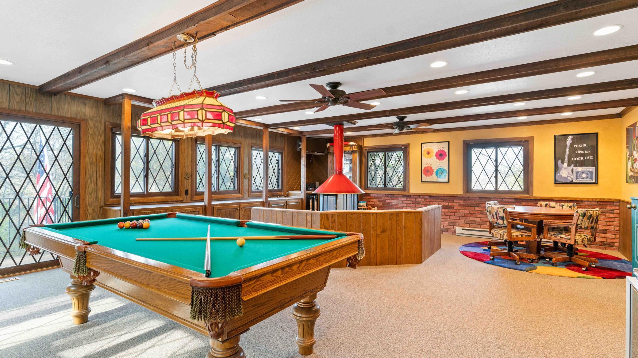 Many options for entertaining.