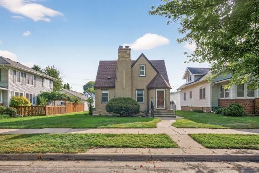 1396 Searle Street, Saint Paul, MN 55130
