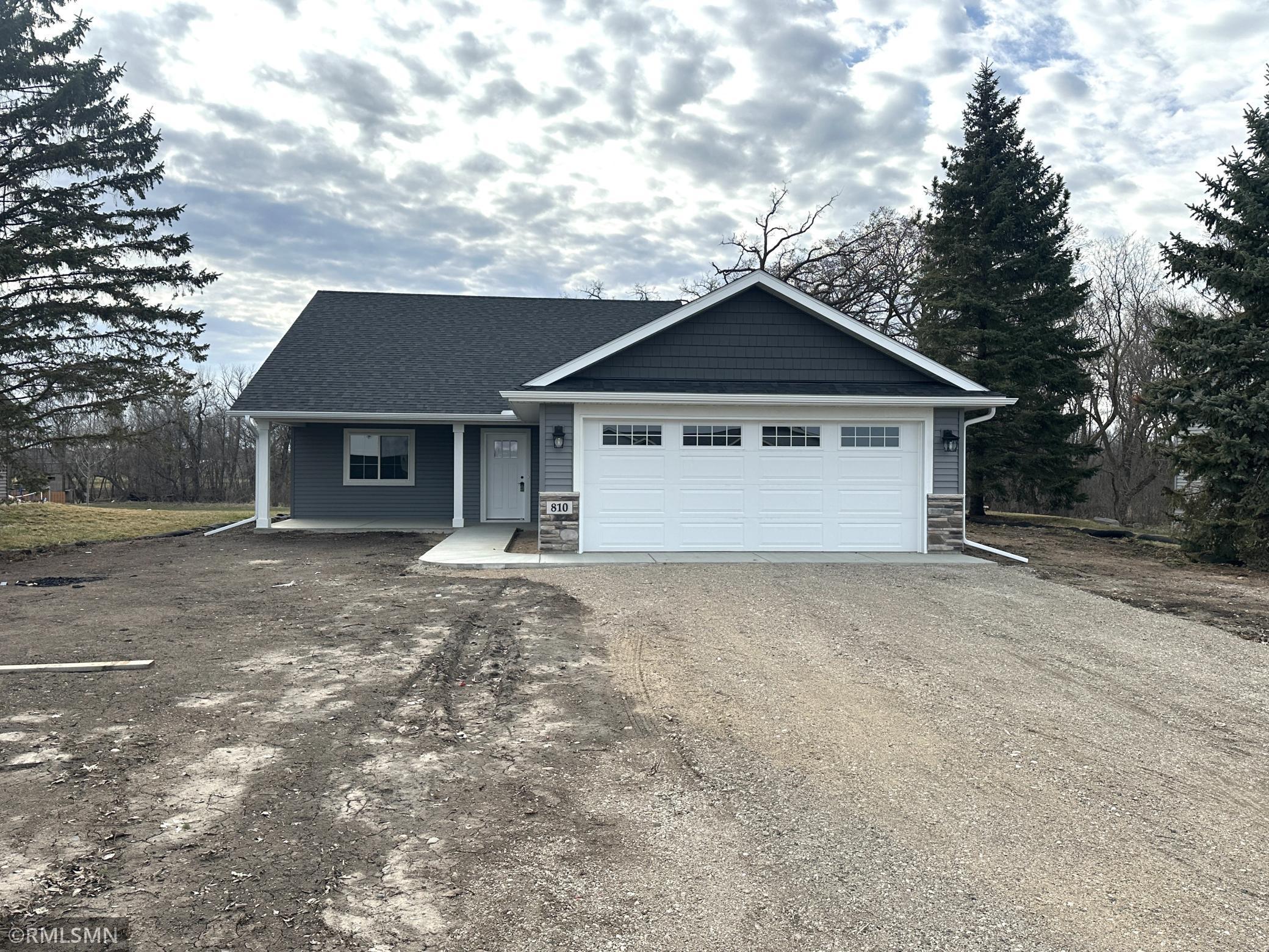 With an open-concept layout, this home delivers the simple, carefree lifestyle you’ve been looking for. This new home is ready for its first owner. Come check it out today!!