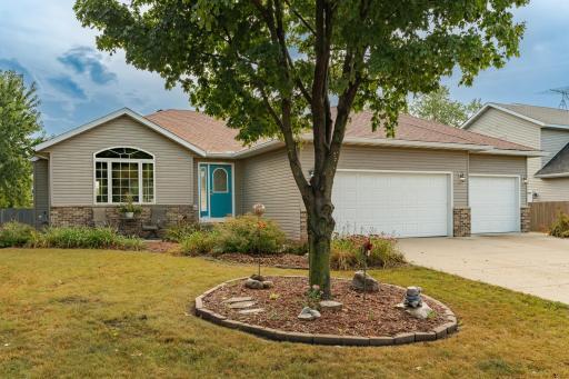 803 Rodeo Drive SE, Pine Island, MN 55963