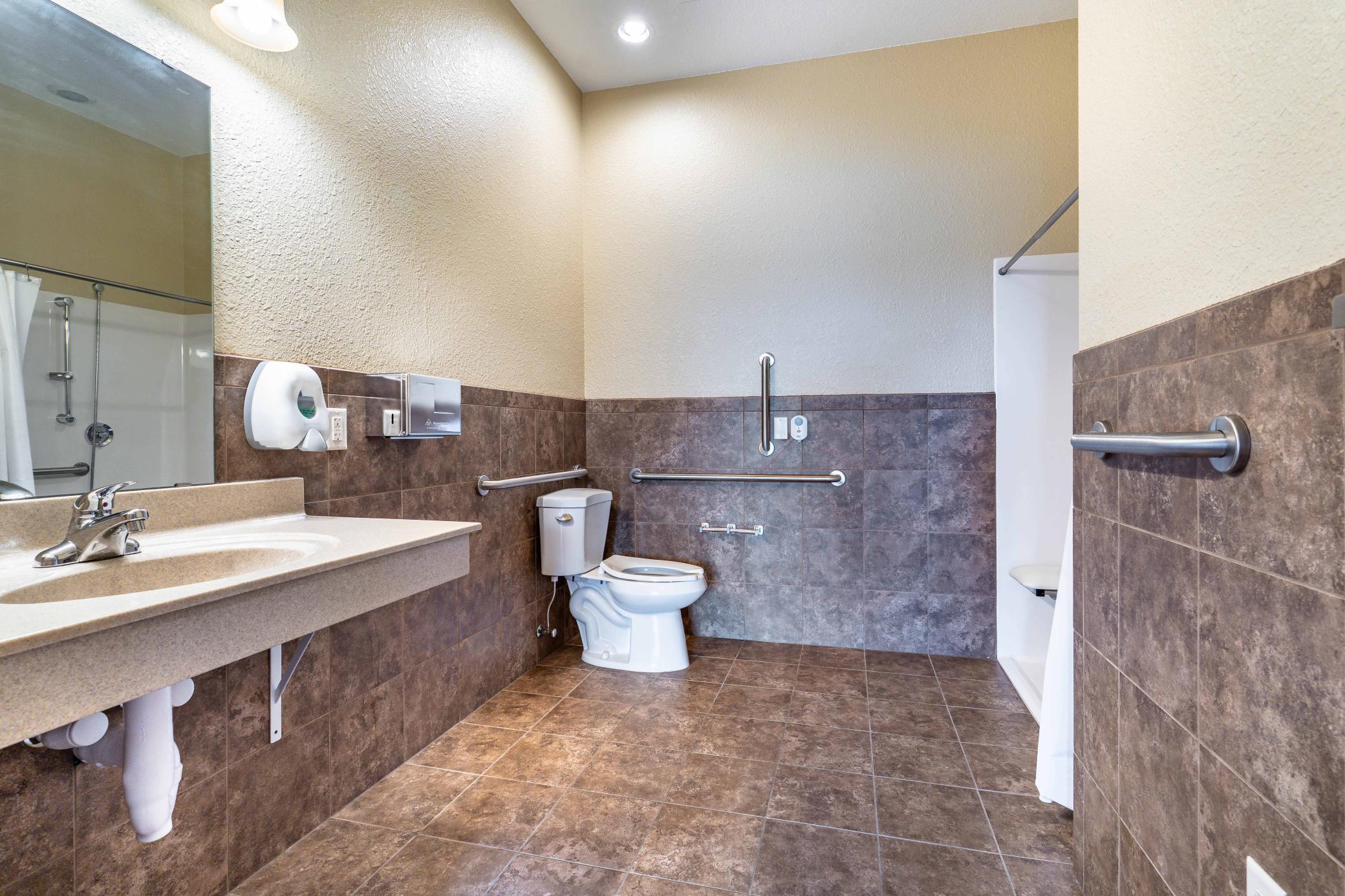 394 Woodland Dr FF-305.jpg