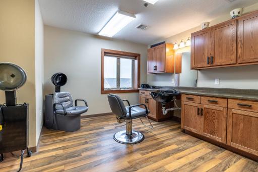 Salon - upper level