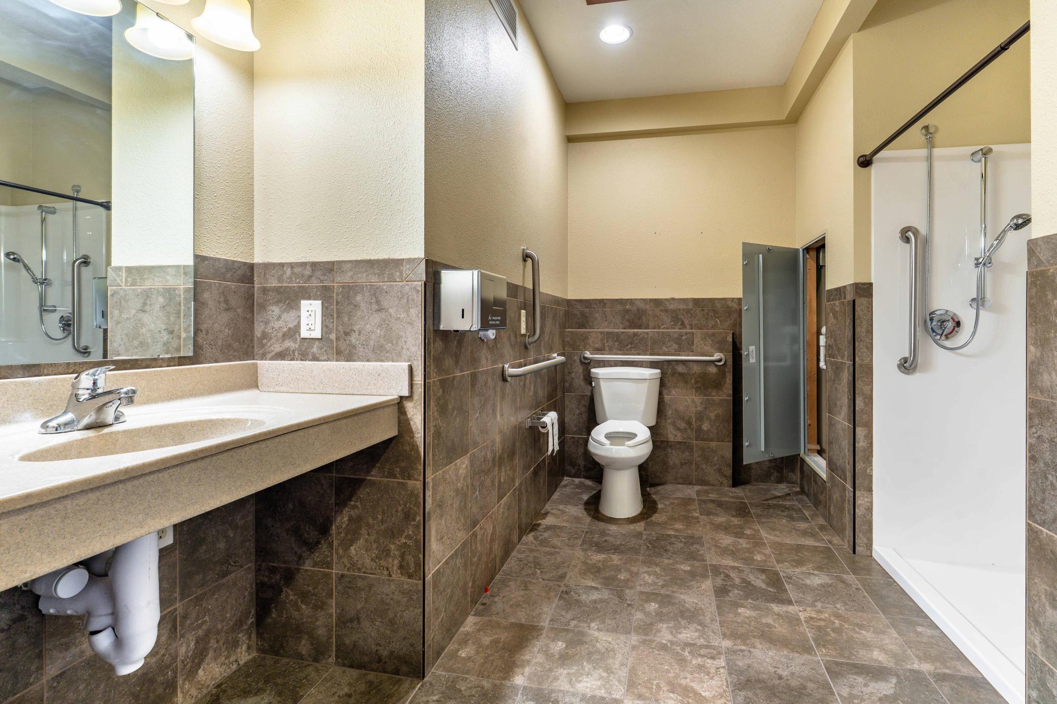 Onyx sink, tile floor