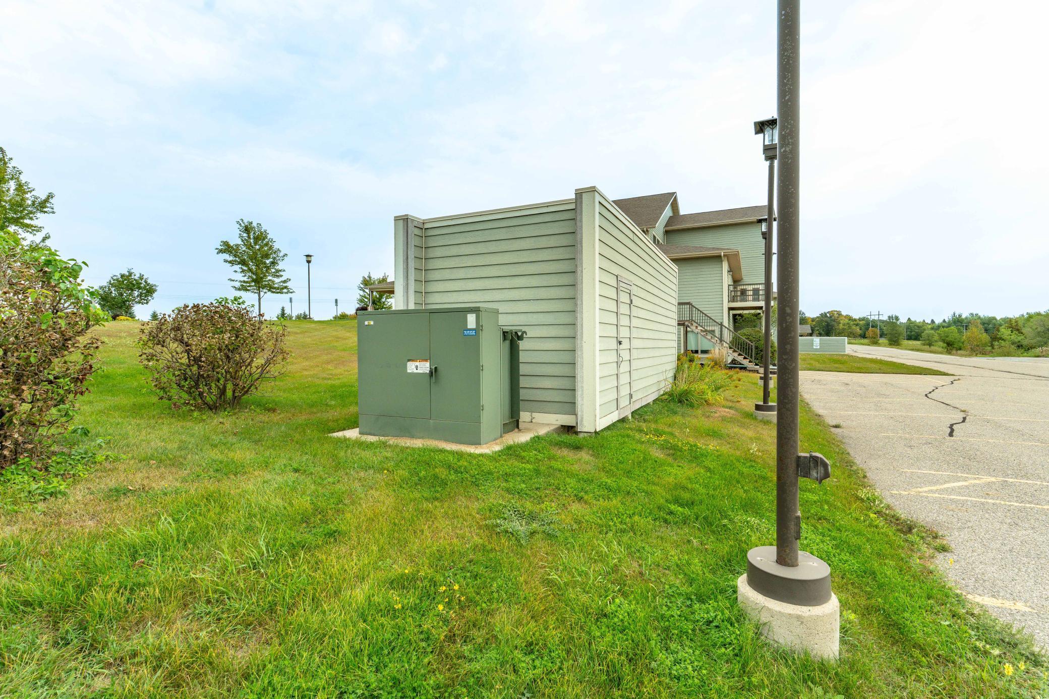 394 Woodland Dr FF-134.jpg