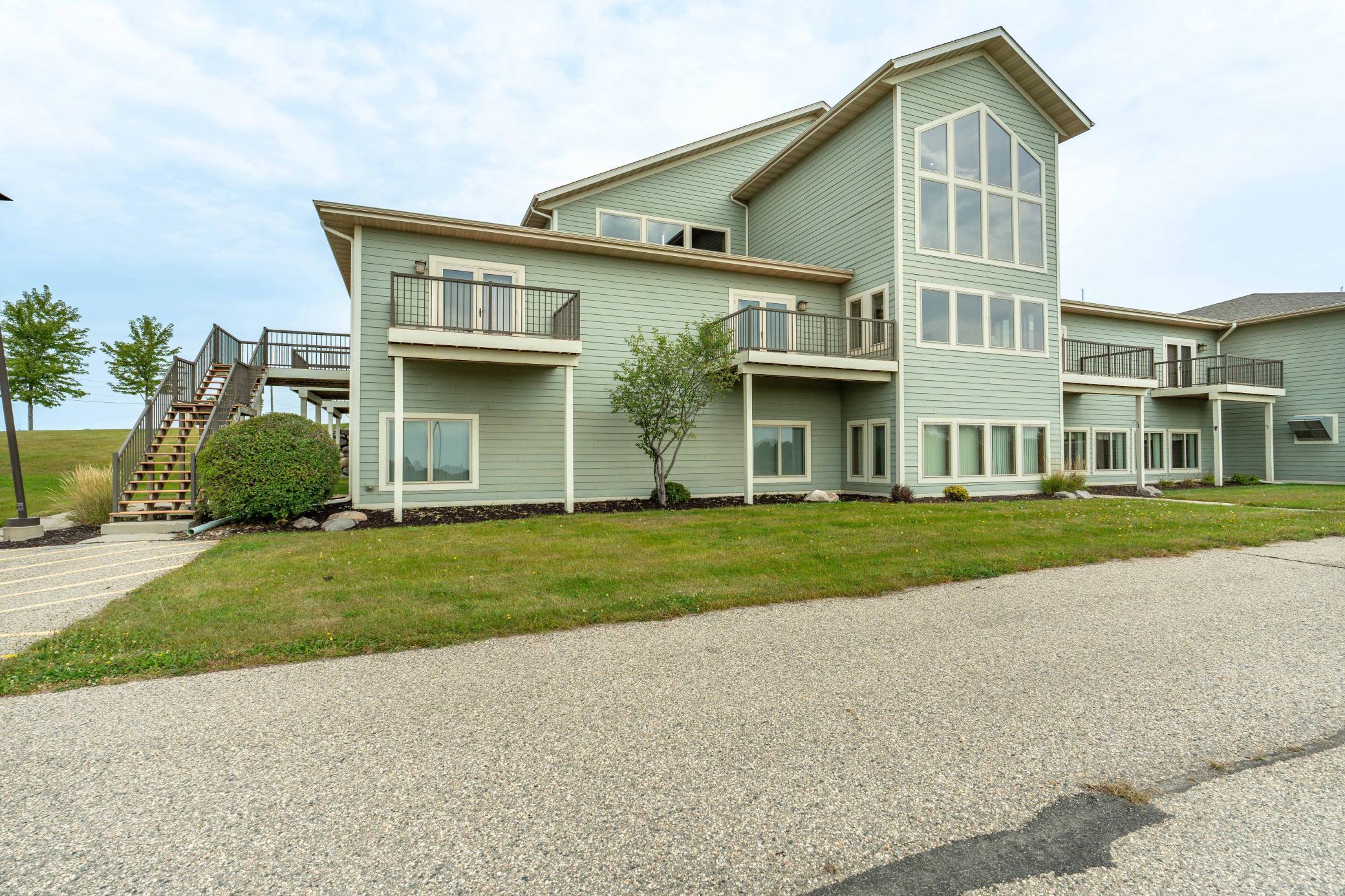 394 Woodland Dr FF-128.jpg