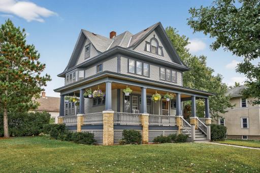 1005 Como Boulevard E, Saint Paul, MN 55103