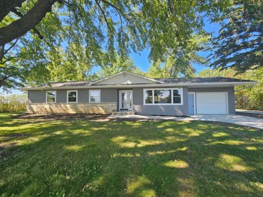 1060 Dale Street SW, Hutchinson, MN 55350