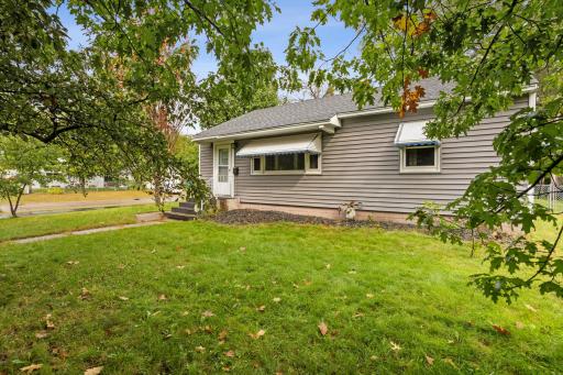 5654 Bryant Avenue N Brooklyn Center MN_0003.jpg