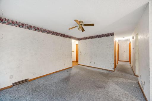 502 Marion Street SW, Isanti, MN 55040