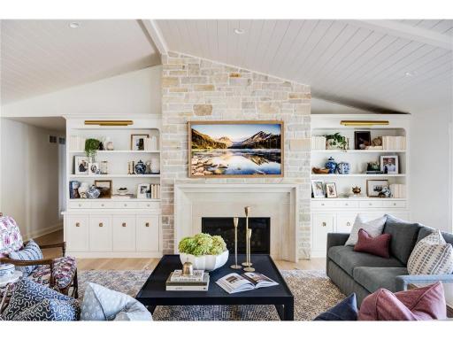 18710 Jarosite Court, Lakeville, MN 55044