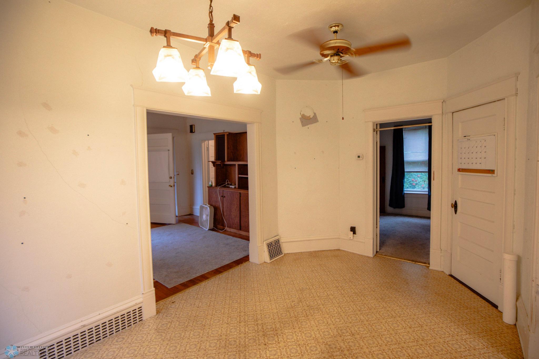 2S1A5049 2.jpg