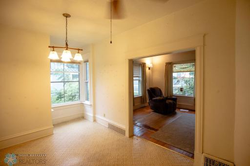2S1A5104 2.jpg
